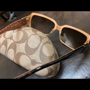 Coach HC 8024 Delphine Tortoise Sunglasses